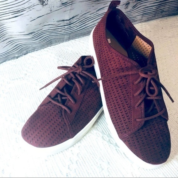 Dolcetta Shoes - Dolcetta Robbie Perforated Platform Sneaker 8.5